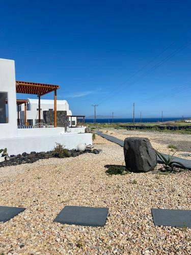 Villa Aeron Suites