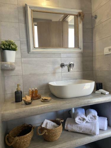 Villa Aeron Suites
