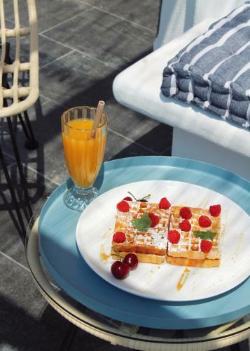 Villa Aeron Suites