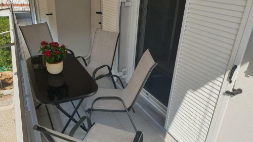 Eretria Apartment