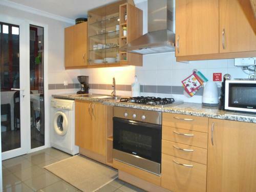 Garden's Apartment