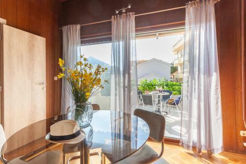 Sea And Lemon Tree Apartment