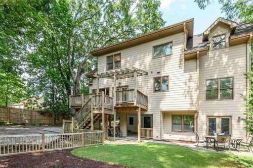 Villa Luxurious Home In North Buckhead Close To Downtown
