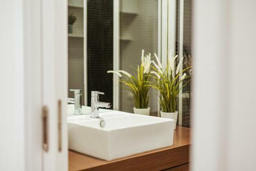 Rym Apartment - Madalenas