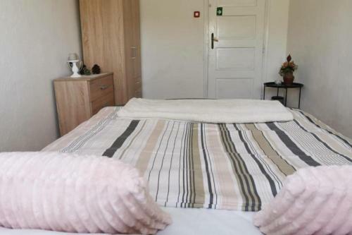 Child Friendly Rural House Jeka