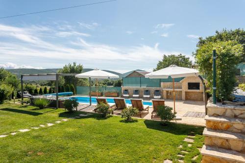 Luxury Villa Nadalina-dicmo