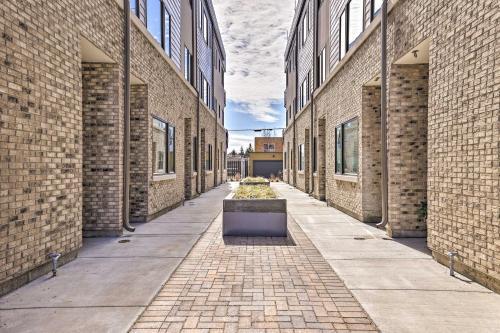 Well-appointed Boise Townhome With Rooftop Deck
