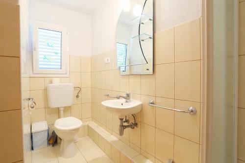 Apartment Okrug Donji 16657b