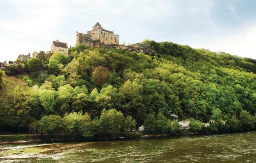 Holiday Home Le Bourg J-596