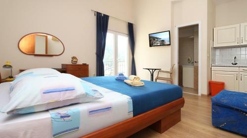 Apartments On The Beach-drvenik