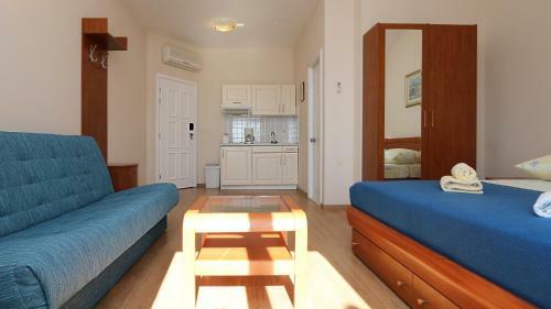 Apartments On The Beach-drvenik