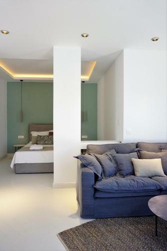 Hostal Pafsilipon Suites