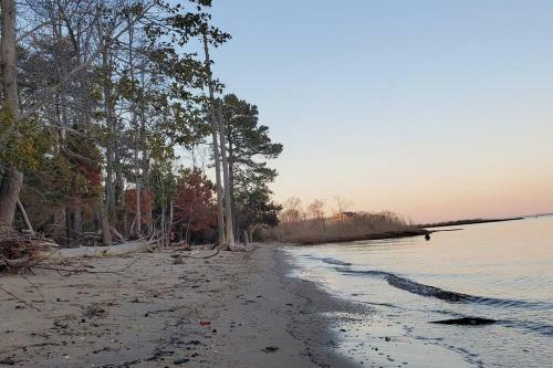 Round House -- Panoramic Views -- Chesapeake Bay