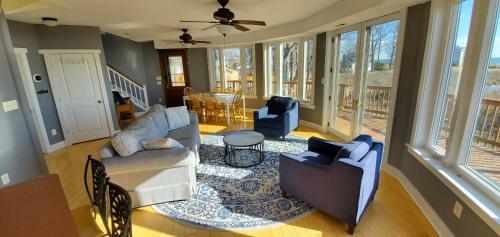 Round House -- Panoramic Views -- Chesapeake Bay