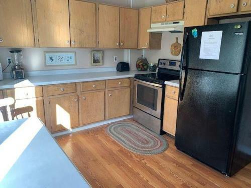 Hemlock House In Republic South