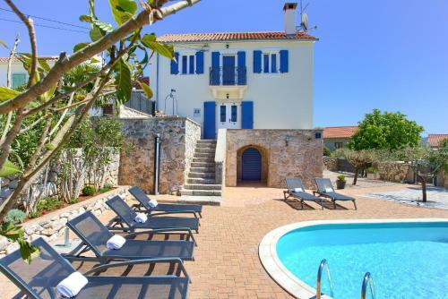 Charming Villa Rustic Gem