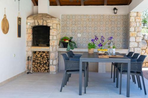 Charming Villa Rustic Gem
