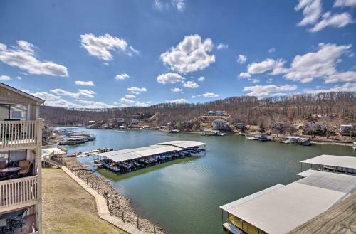 Apartamento Sunny Osage Beach Condo With Pool And Dock Access