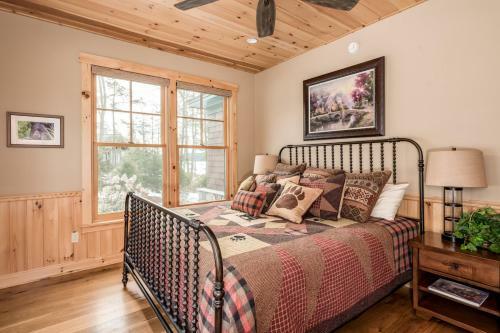 Lake Winnipesaukee - Waterfront - 527
