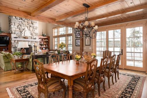 Lake Winnipesaukee - Waterfront - 527
