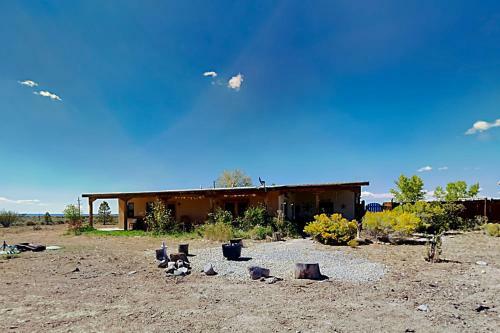 Artist's Residence At Blueberry Hill