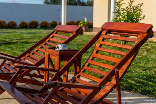 Villa Holiday Home Aprilis