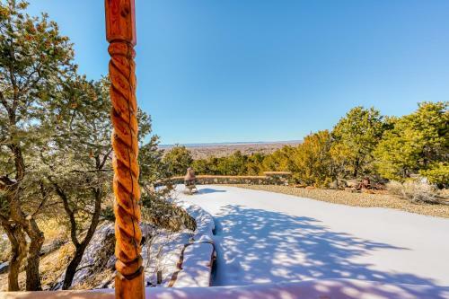 Retreat In Taos Foothills