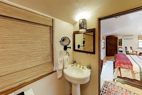 Antigua Inn