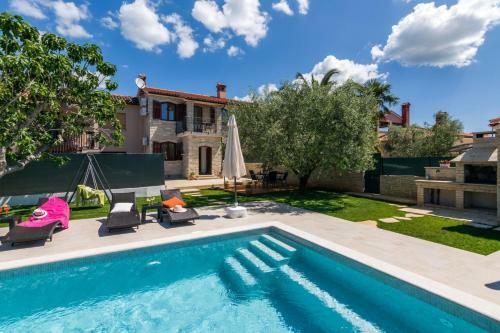 Villa Pietra With Sea View