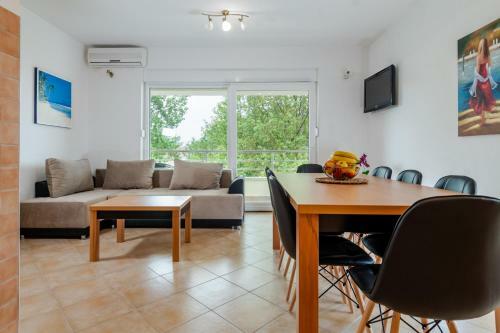 Apartments Mijo