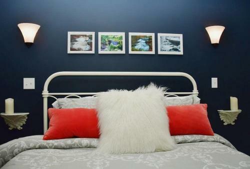 Cottage At Millpond Falls - A Romantic Escape