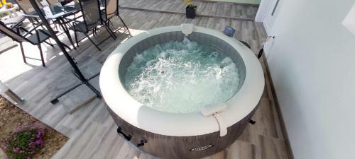 New Apartment With Jacuzzi