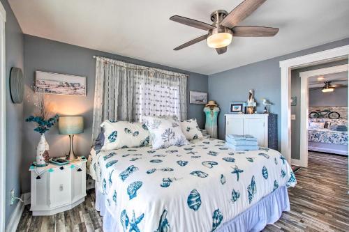 Seaside Carolina Beach Home With Ocean Views!