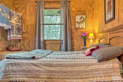 Cabin At Lambfarm Horses With Fire Pit And Deck