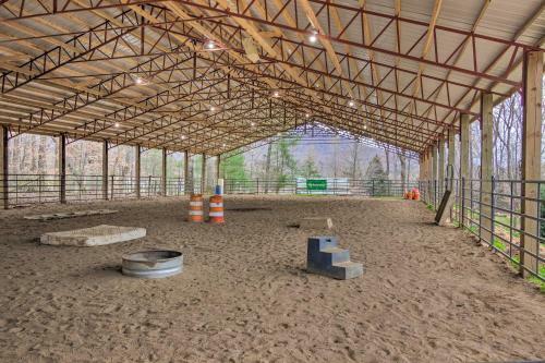 Cabin At Lambfarm Horses With Fire Pit And Deck
