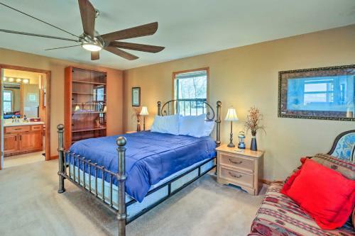 Sunset Serenity Cabin Decks, Grill, Views!