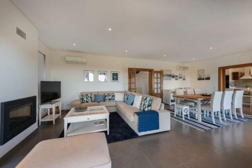 Villa Sunny House