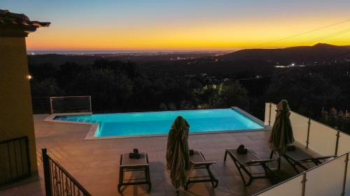Villa Sunny House
