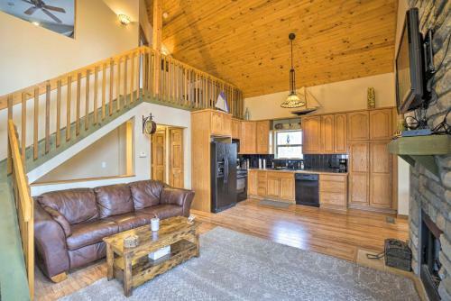 Spacious Buckeye Lake Home Private Boat Dock