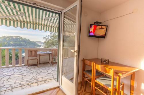 Apartamentos Pansion Mali Raj