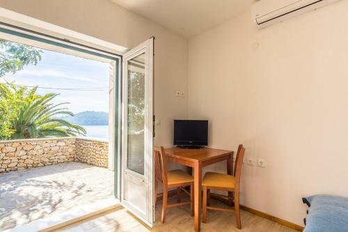 Apartamentos Pansion Mali Raj