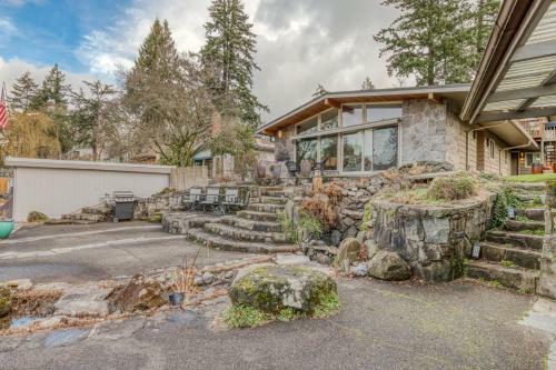 Luxury On The Lake