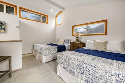 Hawk Creek Hideaway