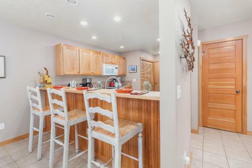 Curious Sea Cow - New Rental!!