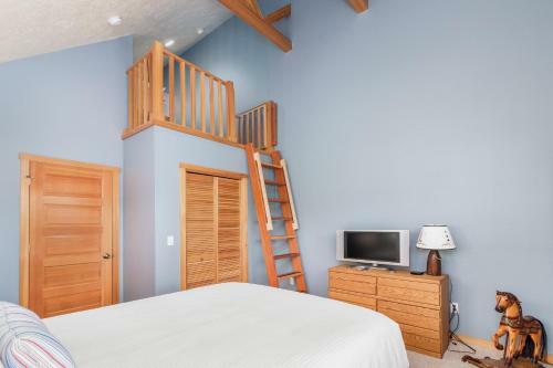 Curious Sea Cow - New Rental!!