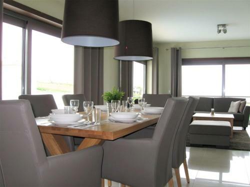Modern Villa In Atalaia de Cima With Sea View