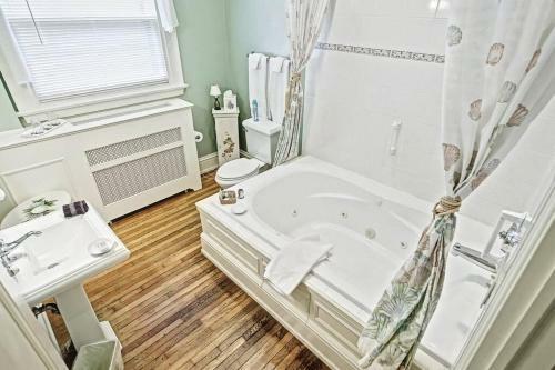 Extravagant King's Cottage- 3 Min Downtown Lancaster