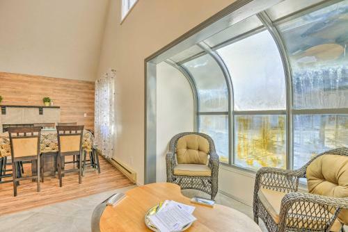 Pocono Mountains Home With Deck, Grill And Fireplace!