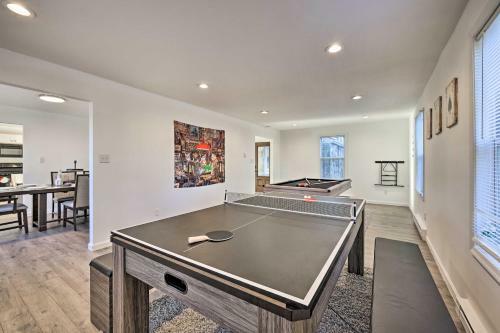 Mount Pocono Home With Private Hot Tub And Deck!
