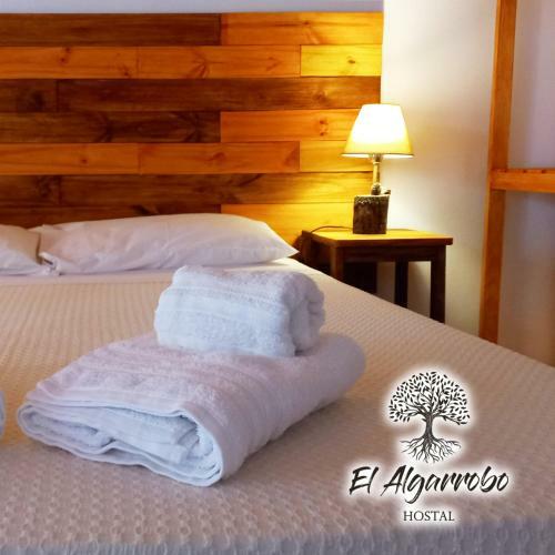 Hotel Hostal El Algarrobo